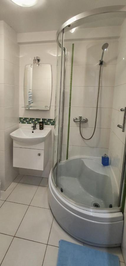 Holiday Home Slavia New S8 Miedzyzdroje Z Antresola I Balkonem Przy Plazy Екстериор снимка
